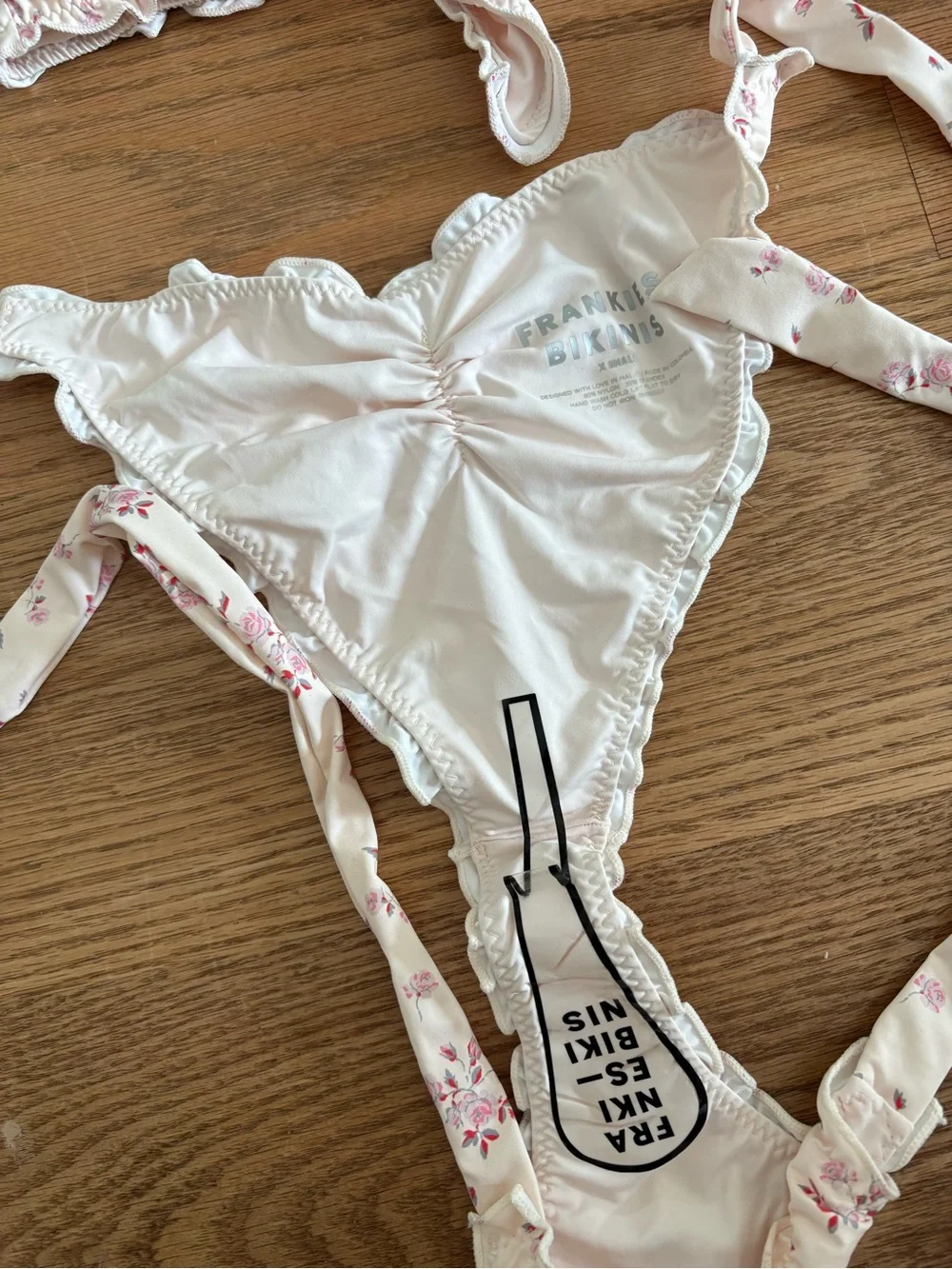 Frankies Bikinis delicate cream